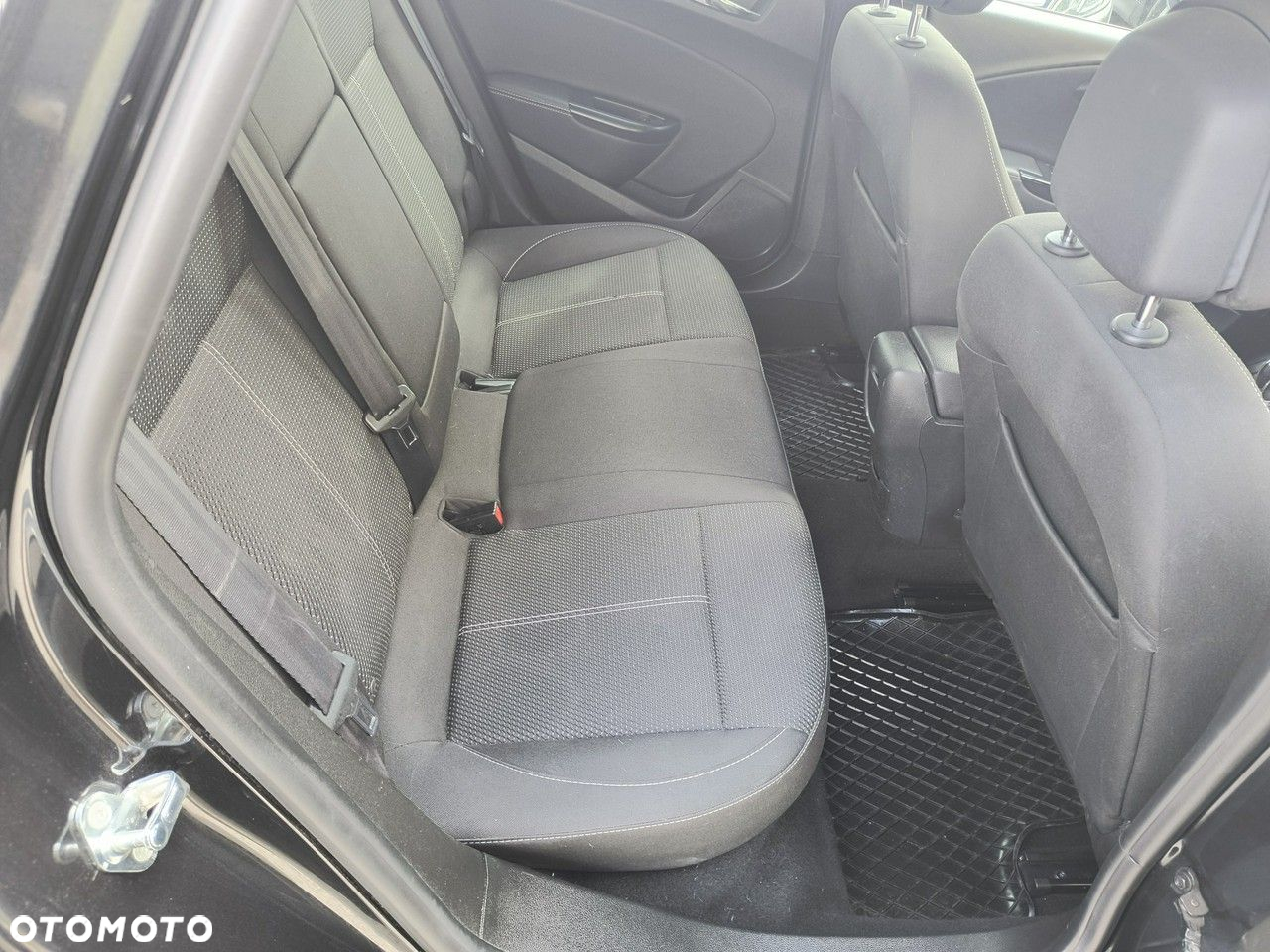 Opel Astra IV 2.0 CDTI Cosmo S&S - 14
