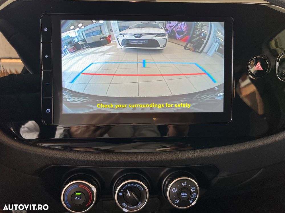 Toyota Aygo ver-1-0l-mt-active - 10