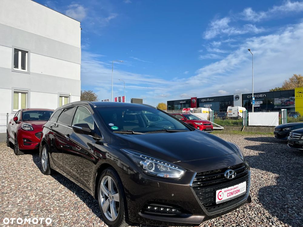 Hyundai i40 Kombi 2.0 Automatik Family+ - 1