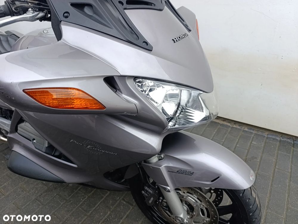 Honda ST - 32
