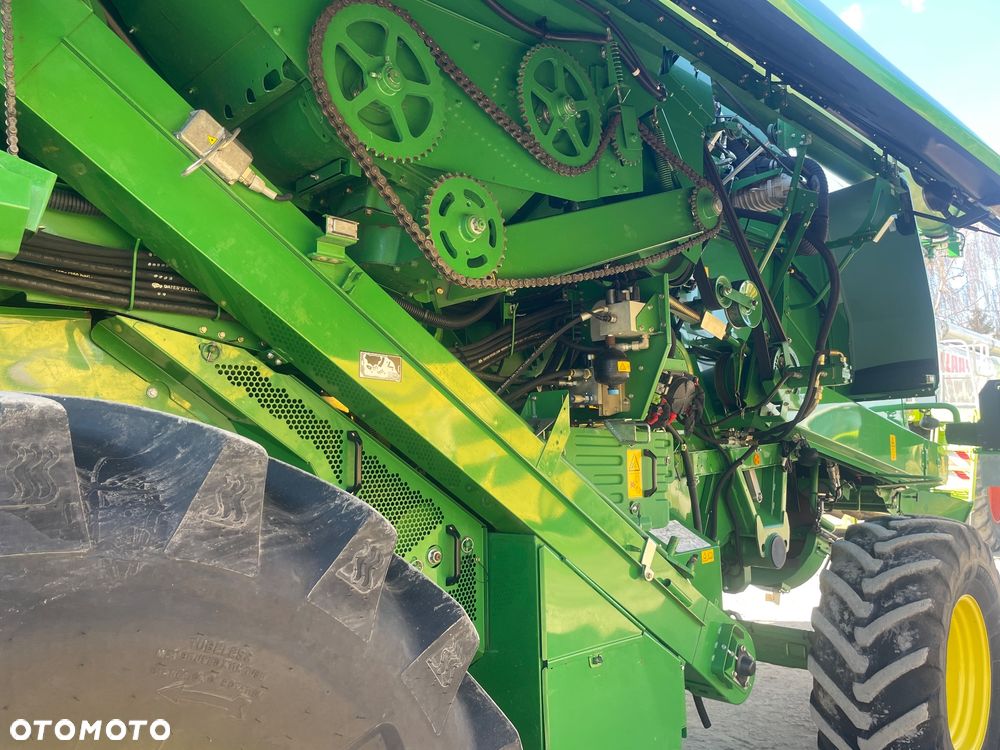 John Deere T660i HM - 18