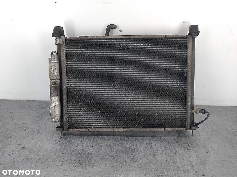 CHŁODNICA WODY KLIMATYZACJI RENAULT CLIO III 8200688382 1.2 16V - 5