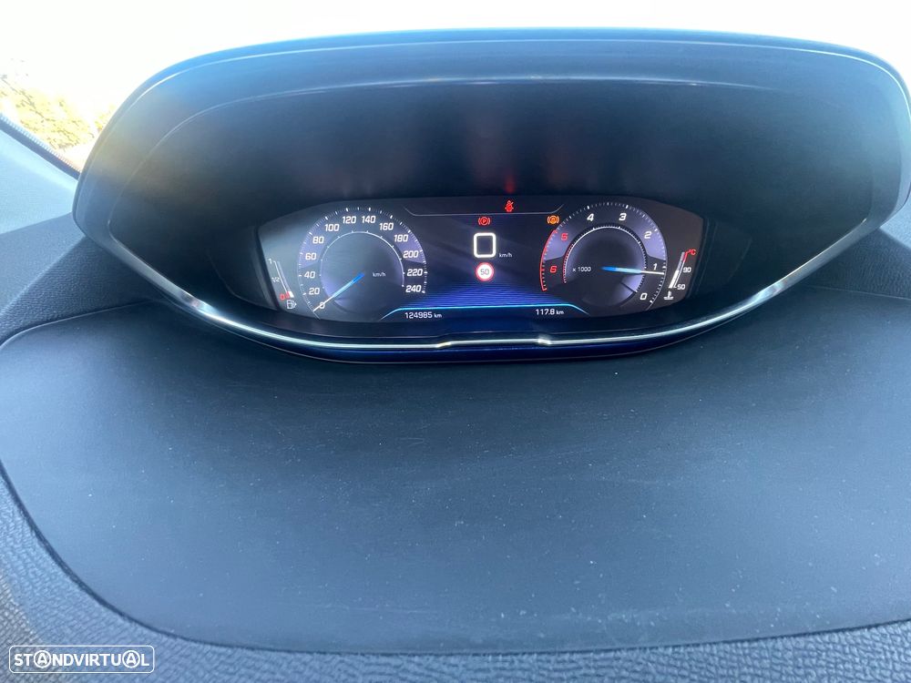 Peugeot 3008 BlueHDi 130 Stop & Start Allure Pack - 13