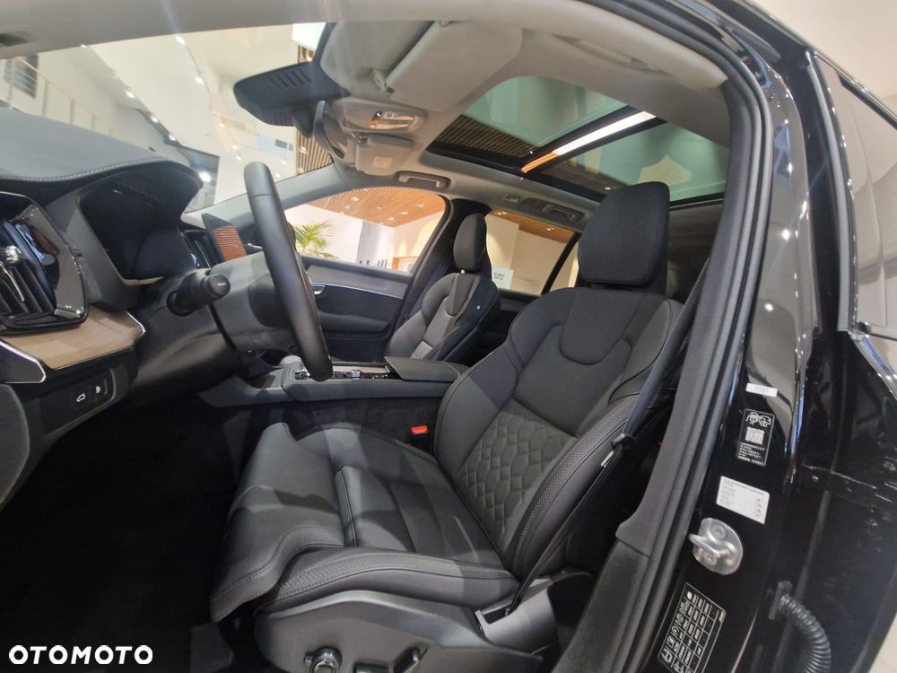 Volvo XC 90 T8 AWD Plug-In Hybrid Plus Black Edition 7os - 24