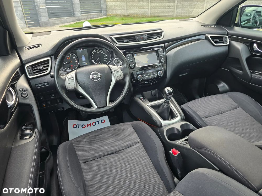 Nissan Qashqai 1.6 DIG-T N-Connecta - 27