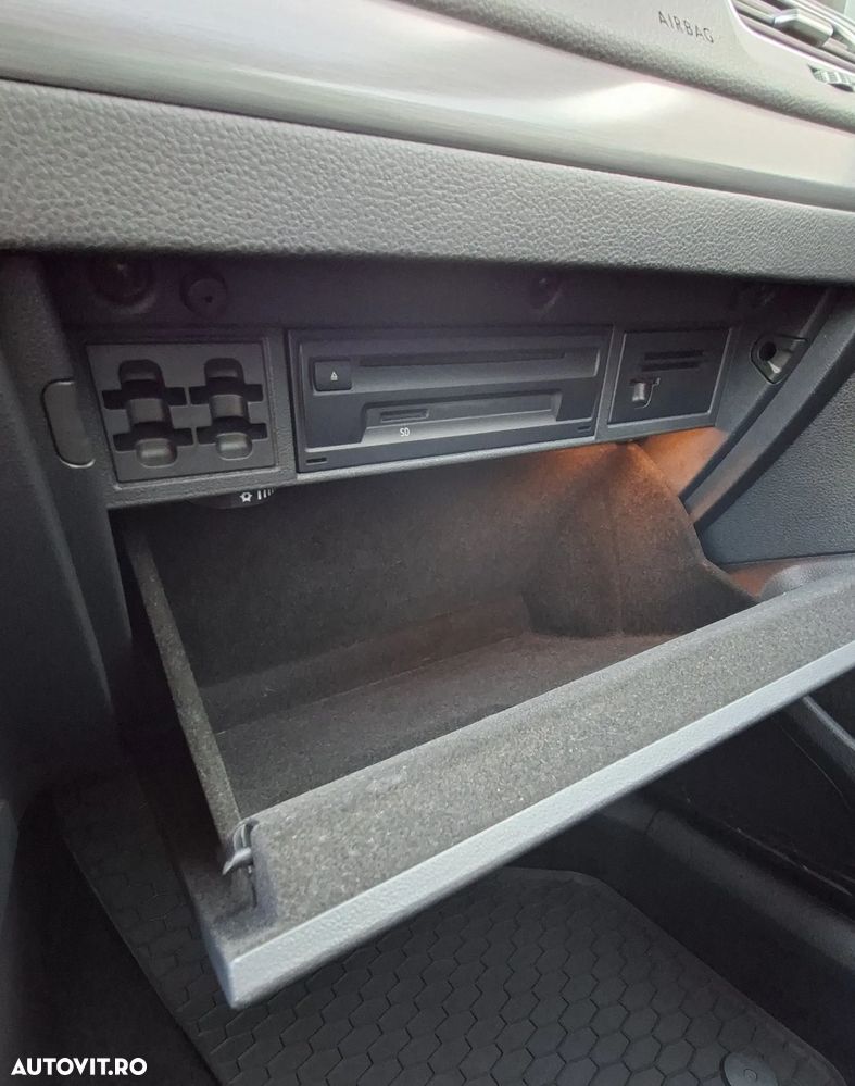 Volkswagen Golf - 20