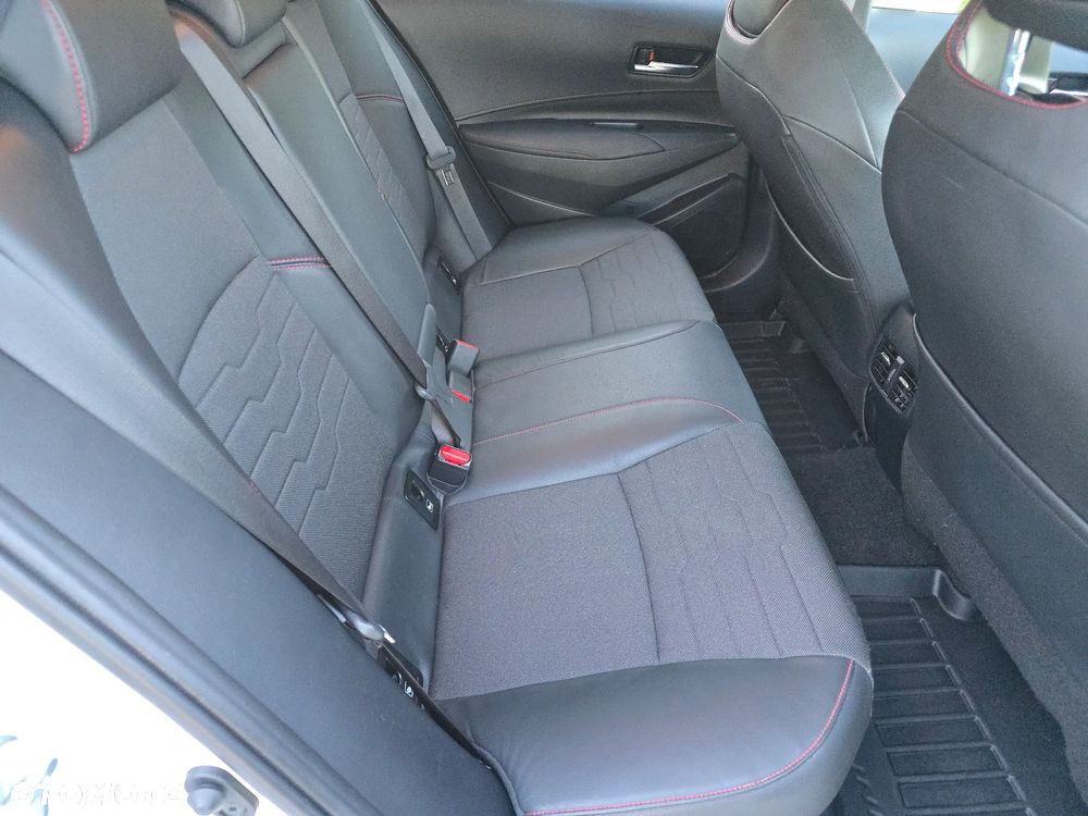 Toyota Corolla 1.8 Hybrid Executive - 14
