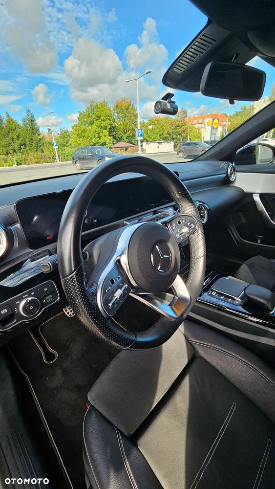 Mercedes-Benz CLA 200 AMG Line 7G-DCT - 19