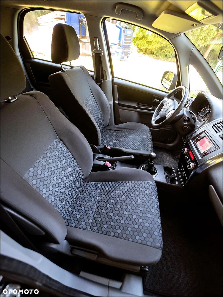 Suzuki SX4 - 35