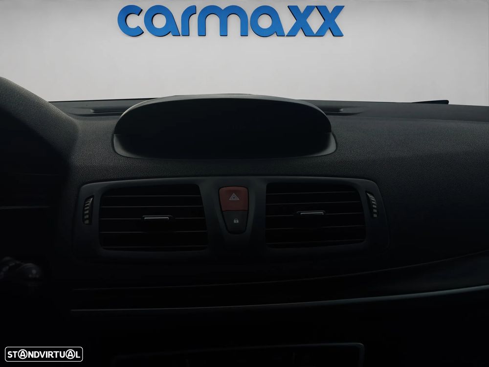 Renault Mégane 1.5 dCi Dynamique S - 16