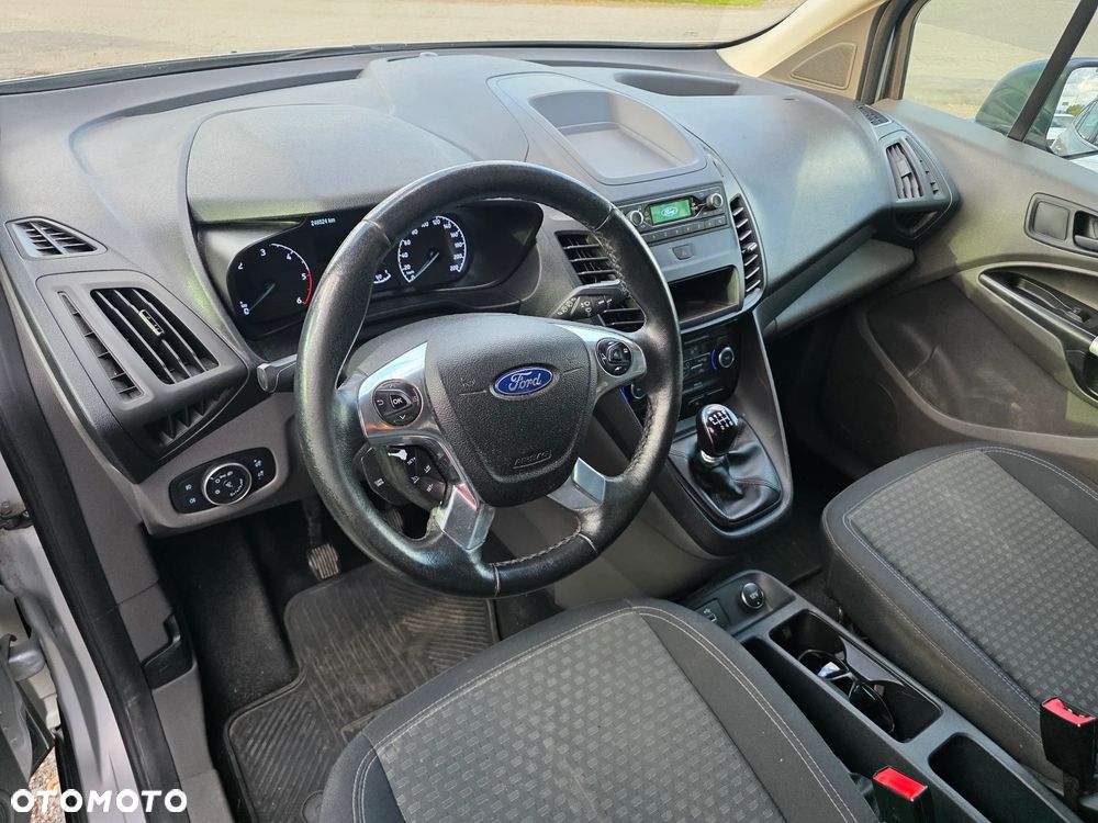 Ford Transit Connect - 8