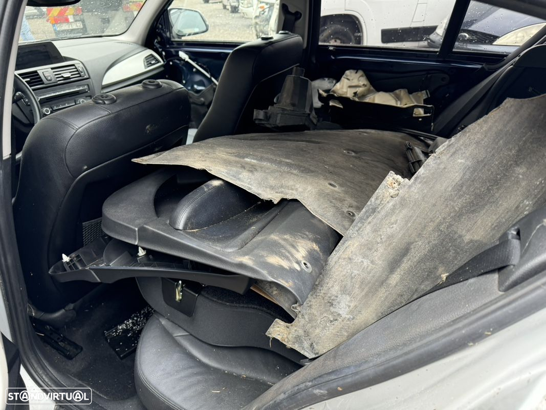 Bmw Serie 1 F20 de 2013 para peças - 8