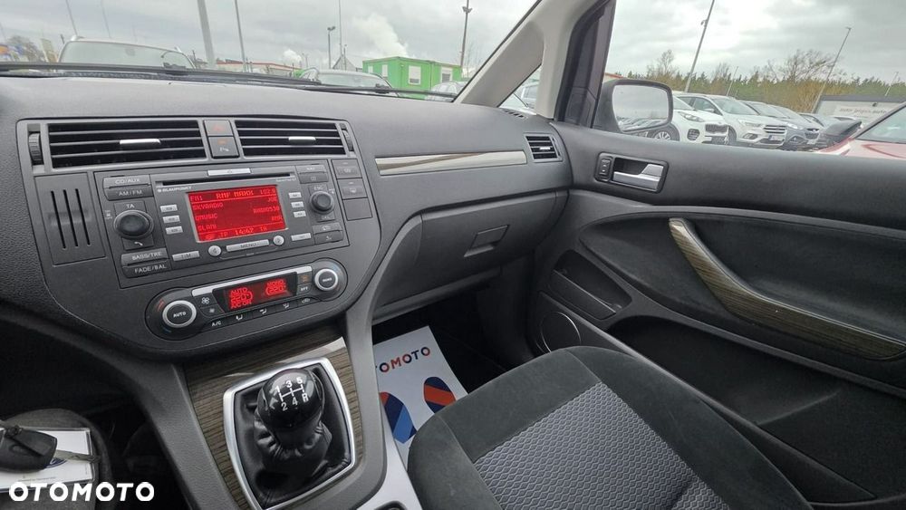 Ford C-MAX - 12