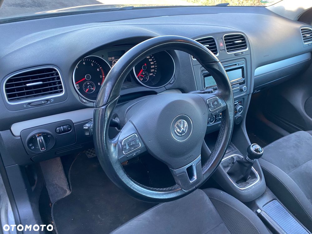 Volkswagen Golf - 25
