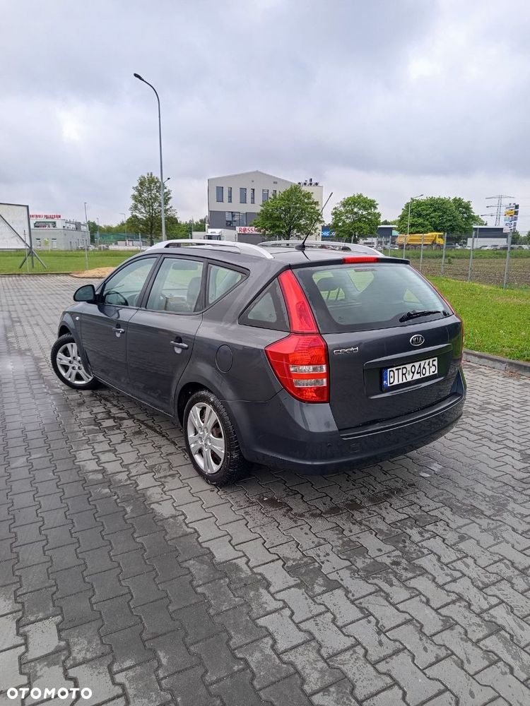 Kia Ceed 1.6 Comfort + - 7