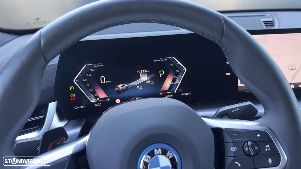 BMW iX2 eDrive20 Pack Desportivo M Pro - 19