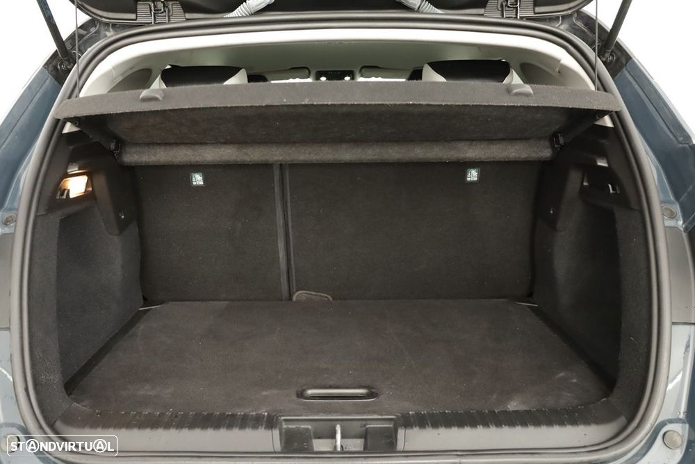 Renault Captur 1.0 TCe Techno Bi-Fuel - 26