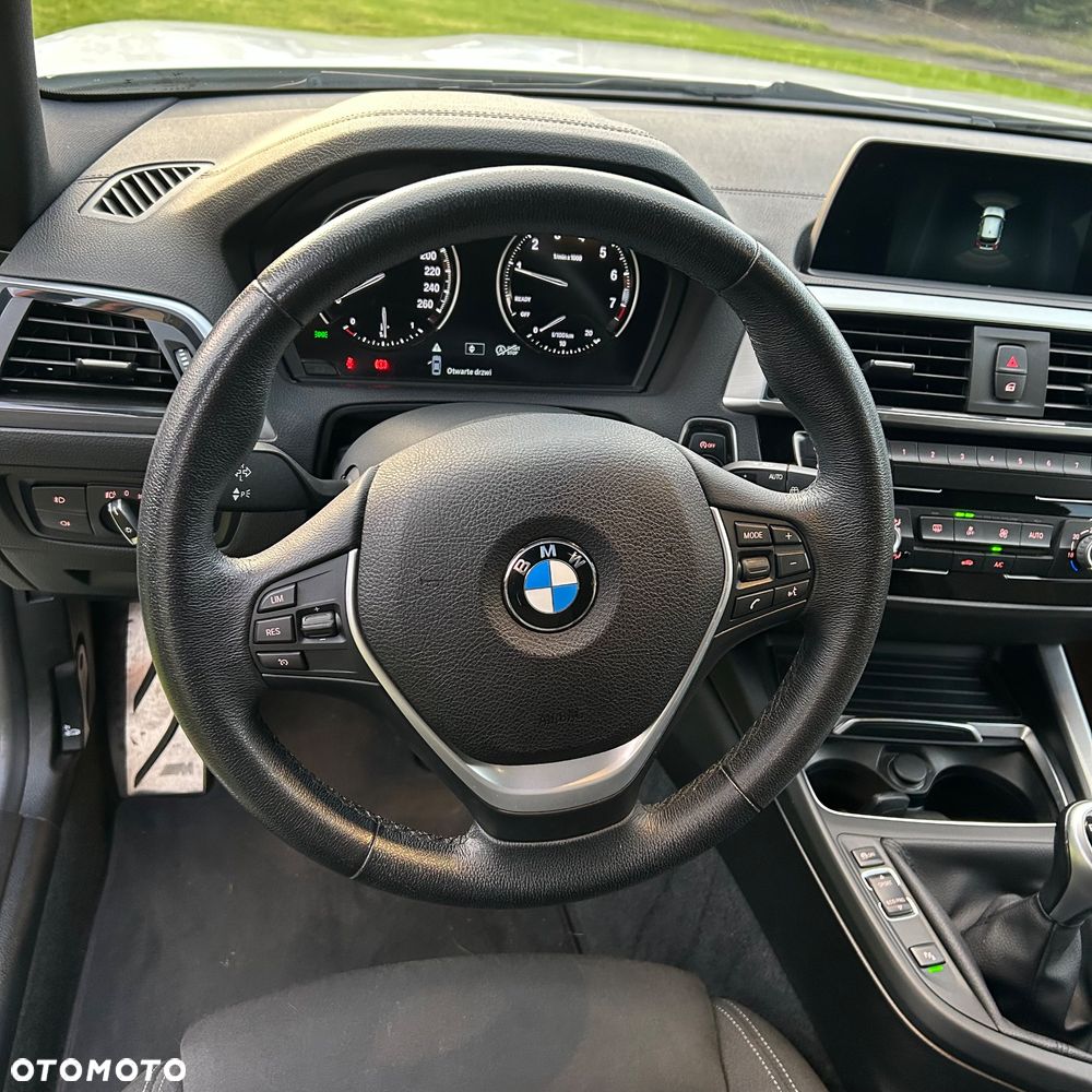 BMW Seria 1 118i Edition M Sport Shadow - 19