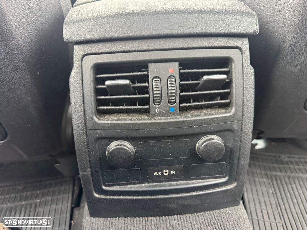 BMW 520 dA Executive - 11