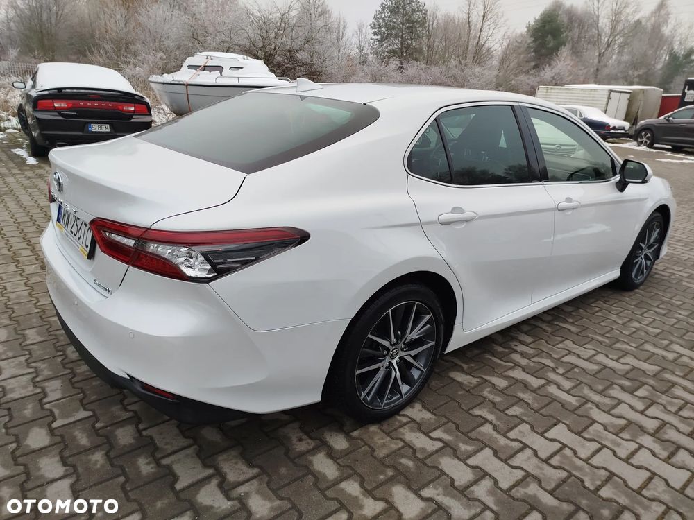 Toyota Camry 2.5 Hybrid Executive CVT - 9
