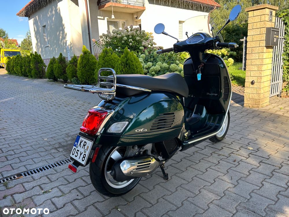Vespa GTS - 8