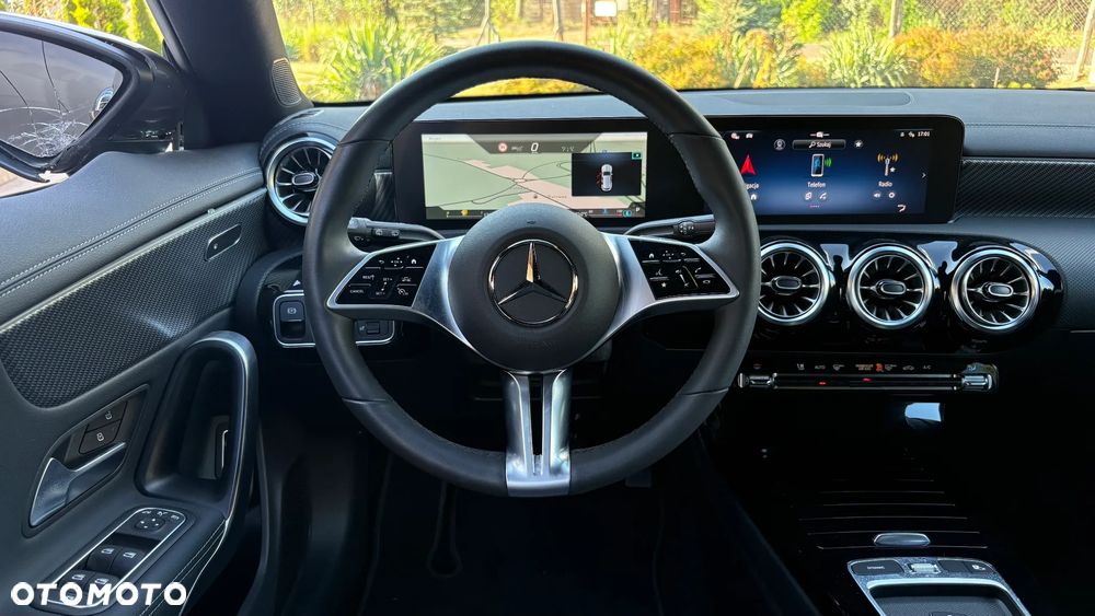 Mercedes-Benz CLA 200 d Progressive 8G-DCT - 18