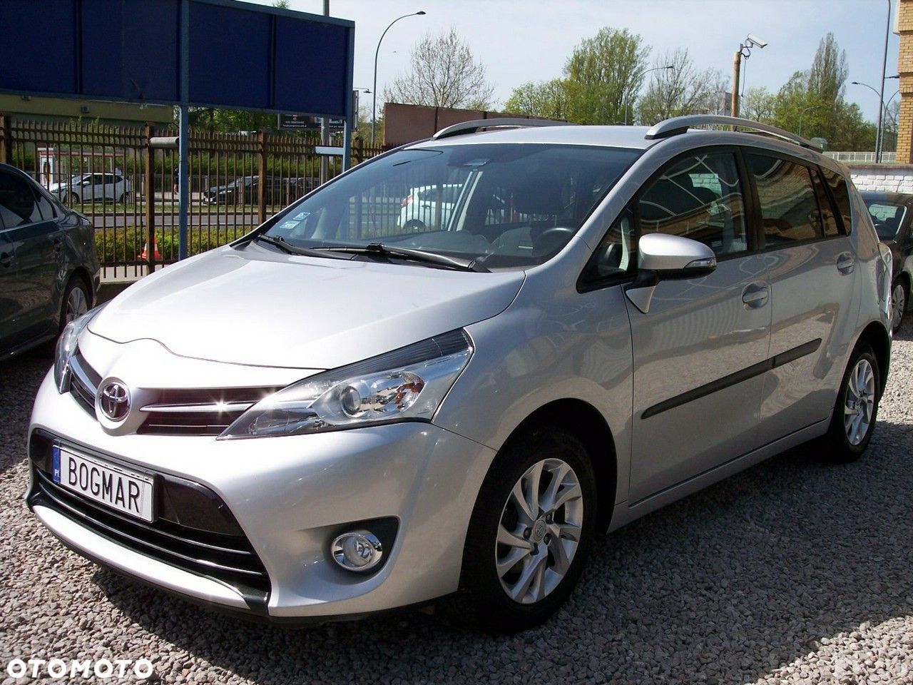 Toyota Verso 1.8 Premium 7os - 6