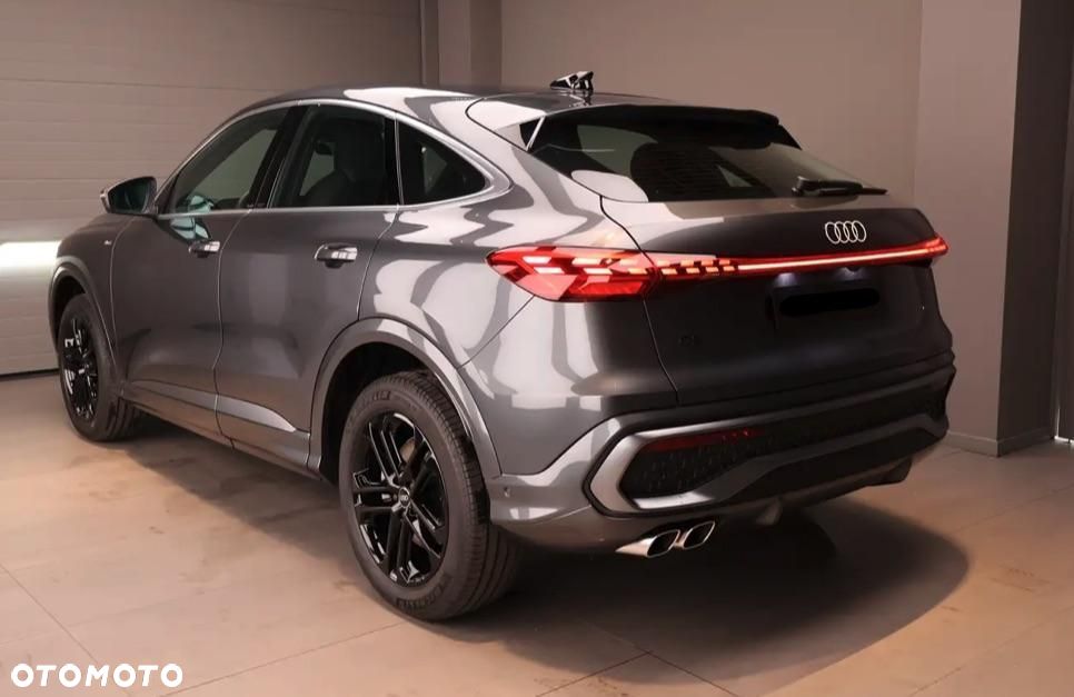 Audi Q5 Sportback - 6