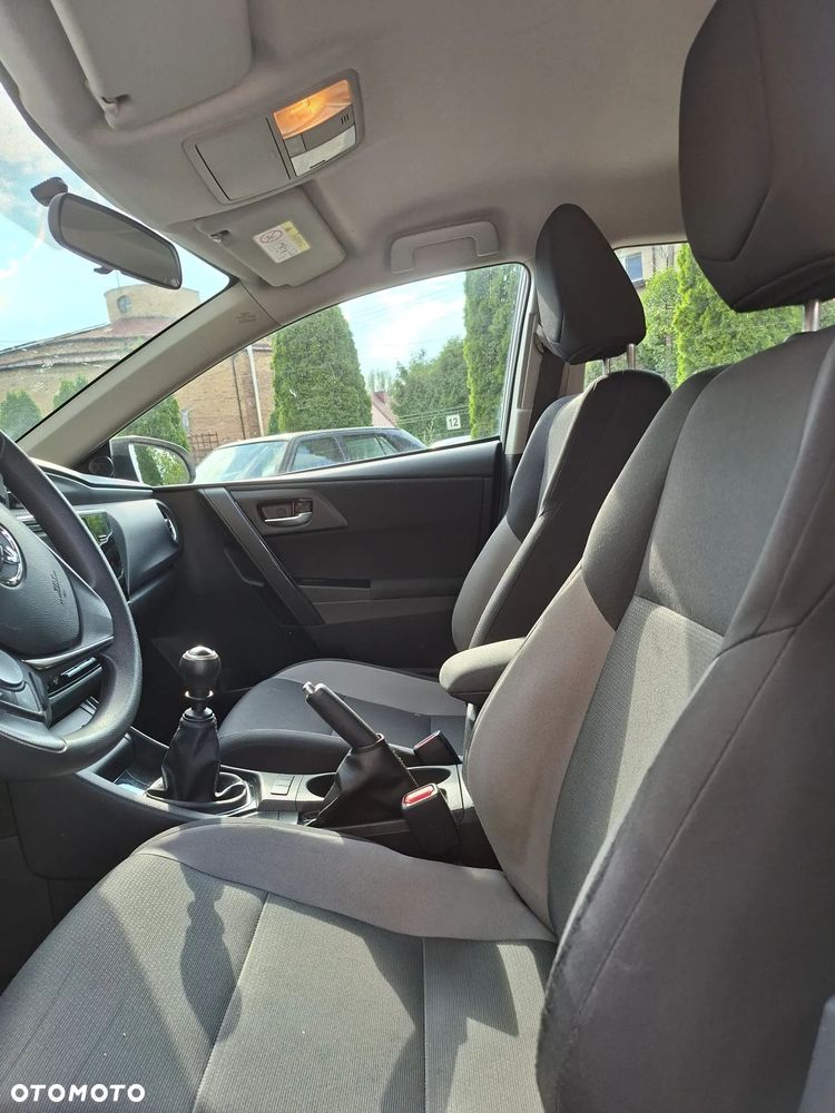 Toyota Auris 1.6 Active - 15