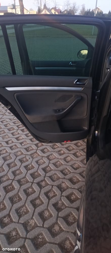 Volkswagen Golf V 03-08 - 10