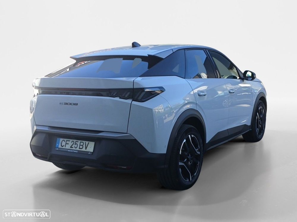 Peugeot E-3008 73 kWh Allure - 5