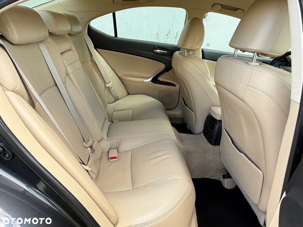 Lexus IS 250 Luxury Line - 15