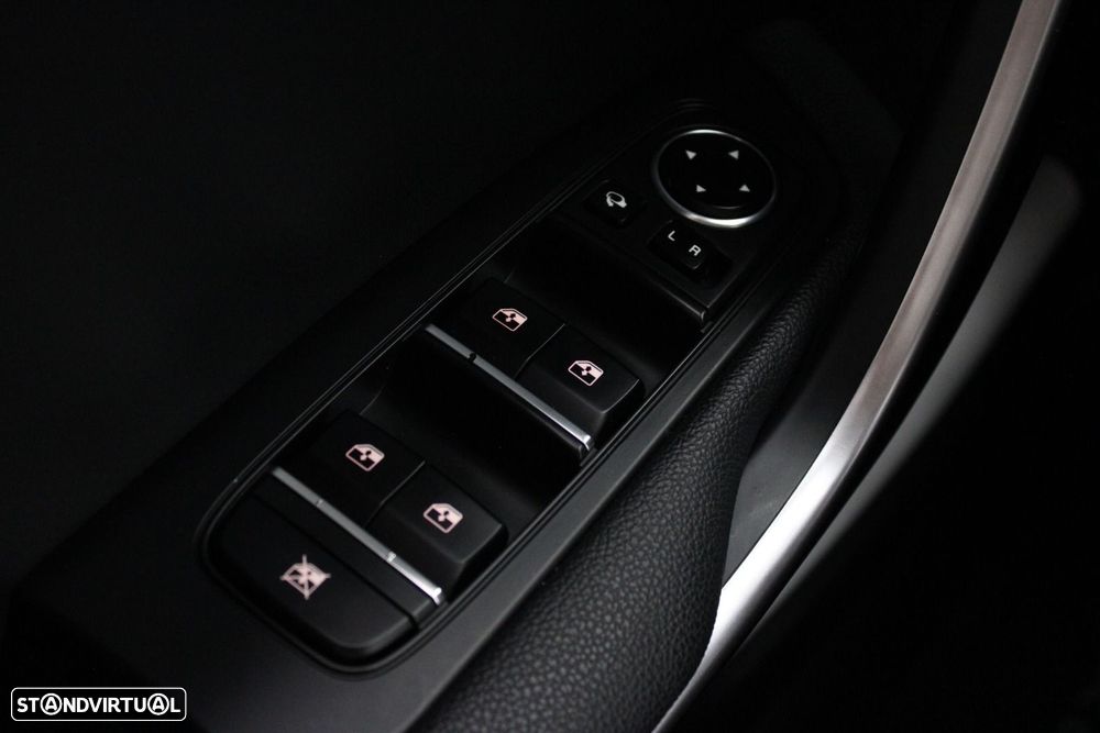 Kia XCeed 1.6 GDi PHEV Drive — fotografia 35