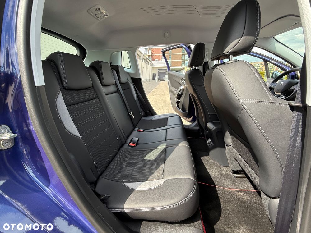 Peugeot 2008 120 VTI Automatik Allure - 17