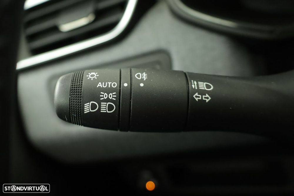 Renault Clio 1.0 TCe Evolution Bi-Fuel - 17