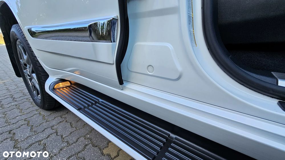 Lexus LX 570 Omotenashi - 33