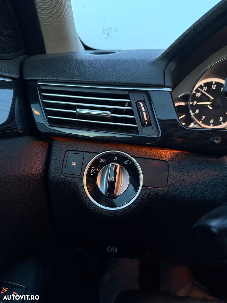 Mercedes-Benz E 220 CDI BlueEfficiency Aut. - 17