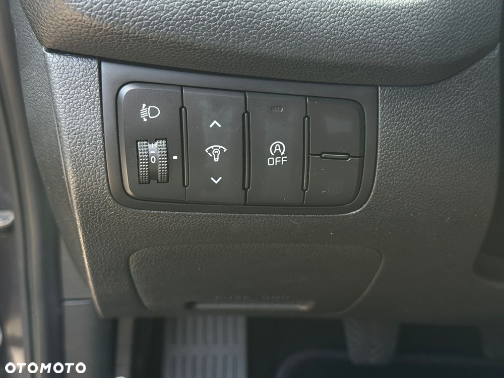 Kia Ceed 1.6 GDI Dream Team Edition - 22