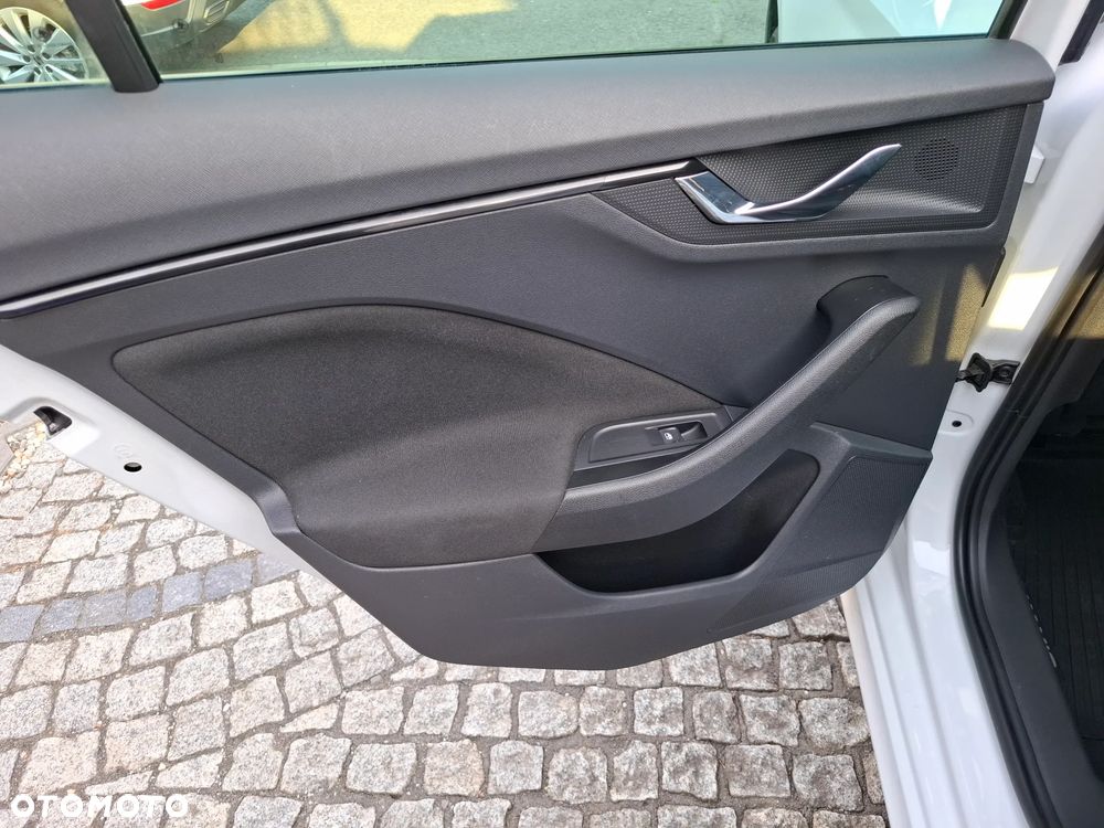 Skoda Kamiq 1.0 TSI Ambition - 33