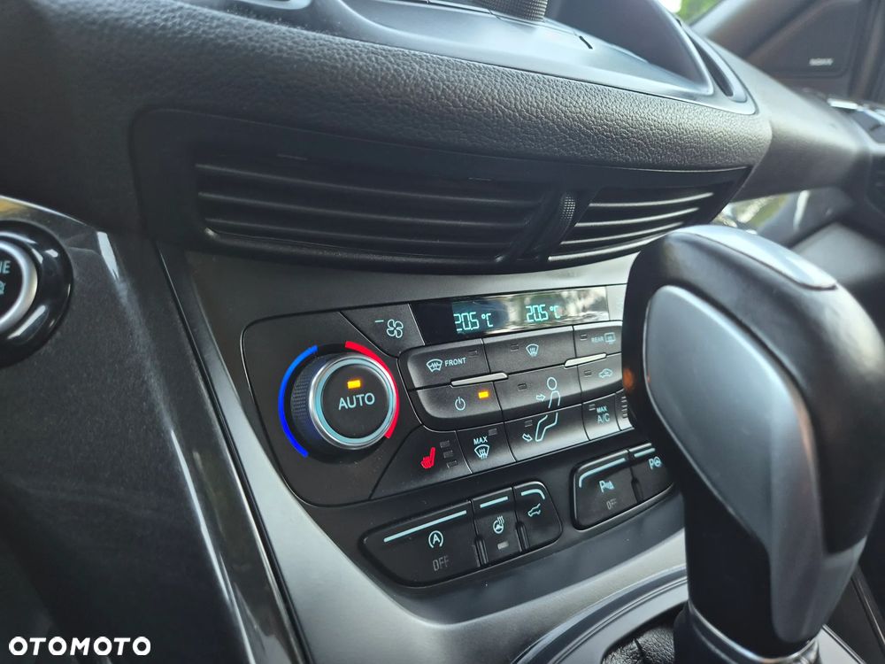 Ford Kuga 2.0 TDCi 4x4 ST-Line - 22