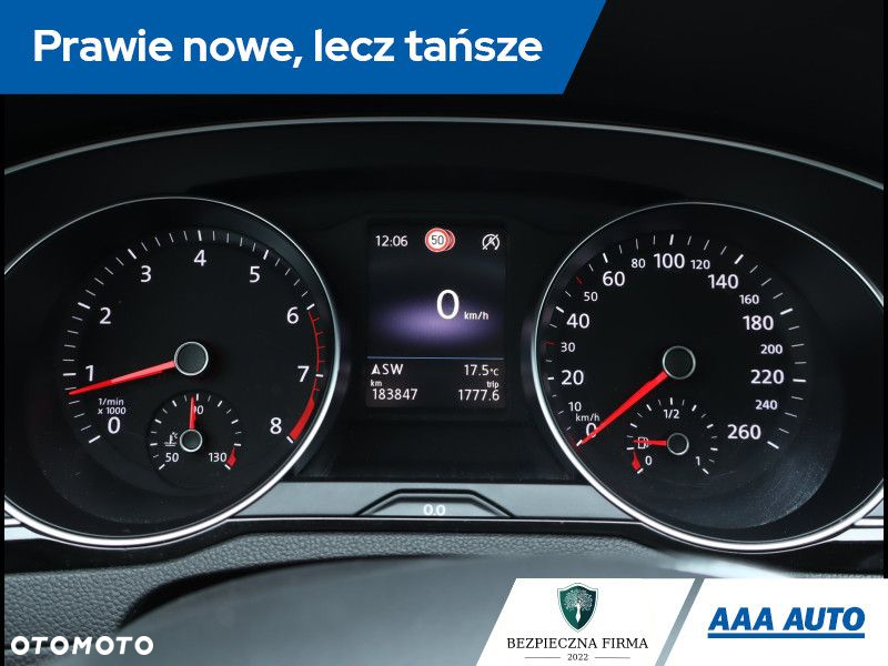 Volkswagen Passat - 12