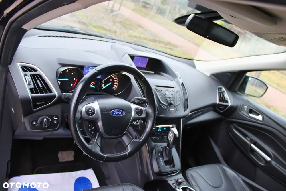 Ford Kuga 2.0 TDCi 4x4 Titanium - 16