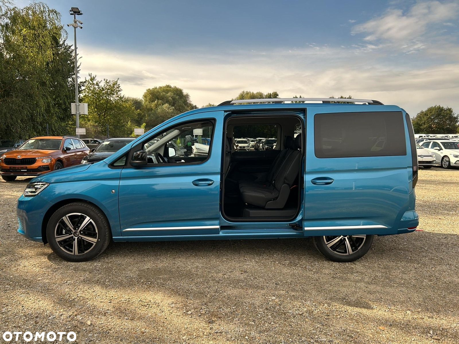 Volkswagen Caddy Maxi 2.0 TDI Style DSG - 9