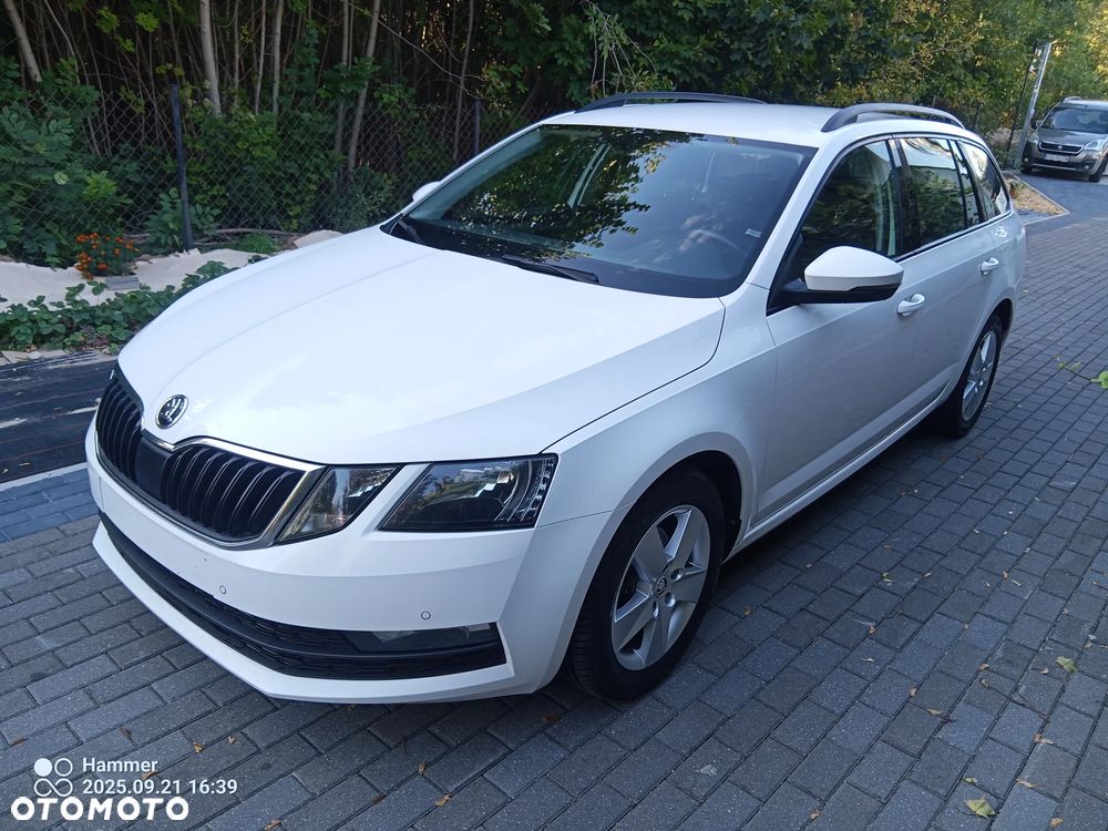 Skoda Octavia 1.6 TDI Ambition - 11