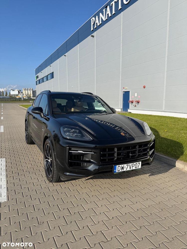 Porsche Cayenne E-Hybrid PHEV - 1