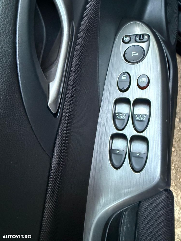 Honda Civic 1.8i-VTEC Sport - 28