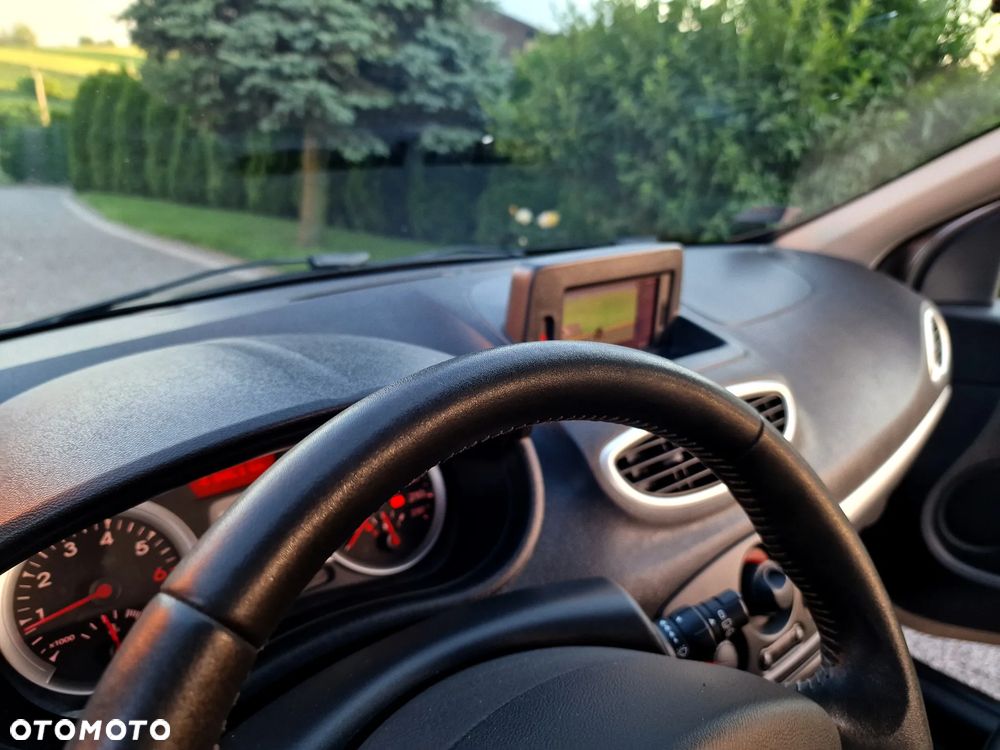 Renault Clio 1.2 16V Dynamique - 21