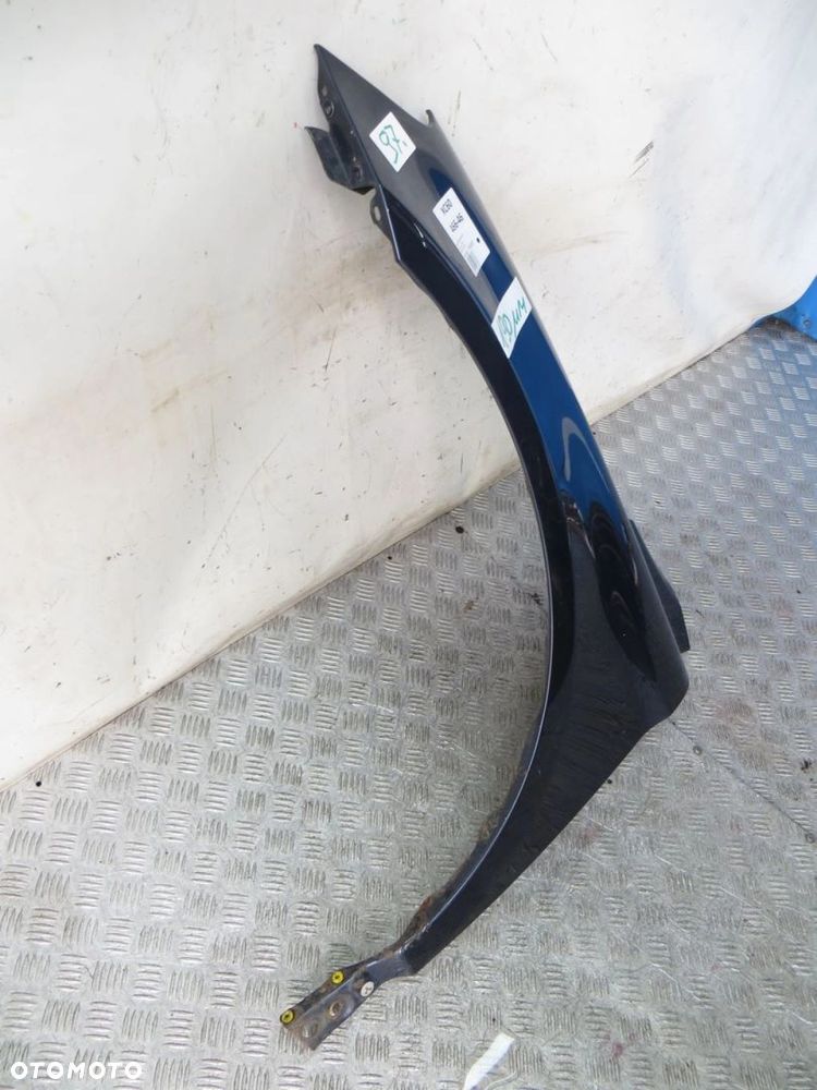 VOLVO XC60 BŁOTNIK LEWY PRZÓD 466- 08-13 - 2