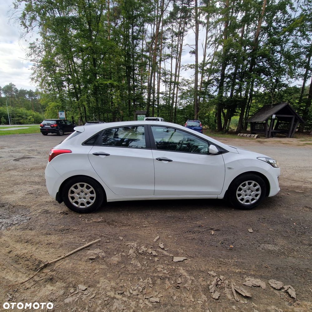 Hyundai i30 1.4 Premium - 8