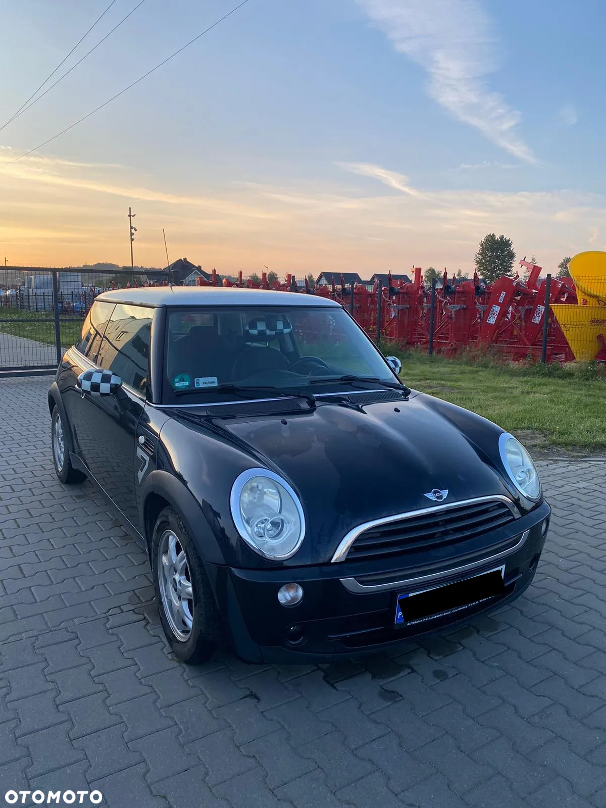 MINI ONE Standard - 4